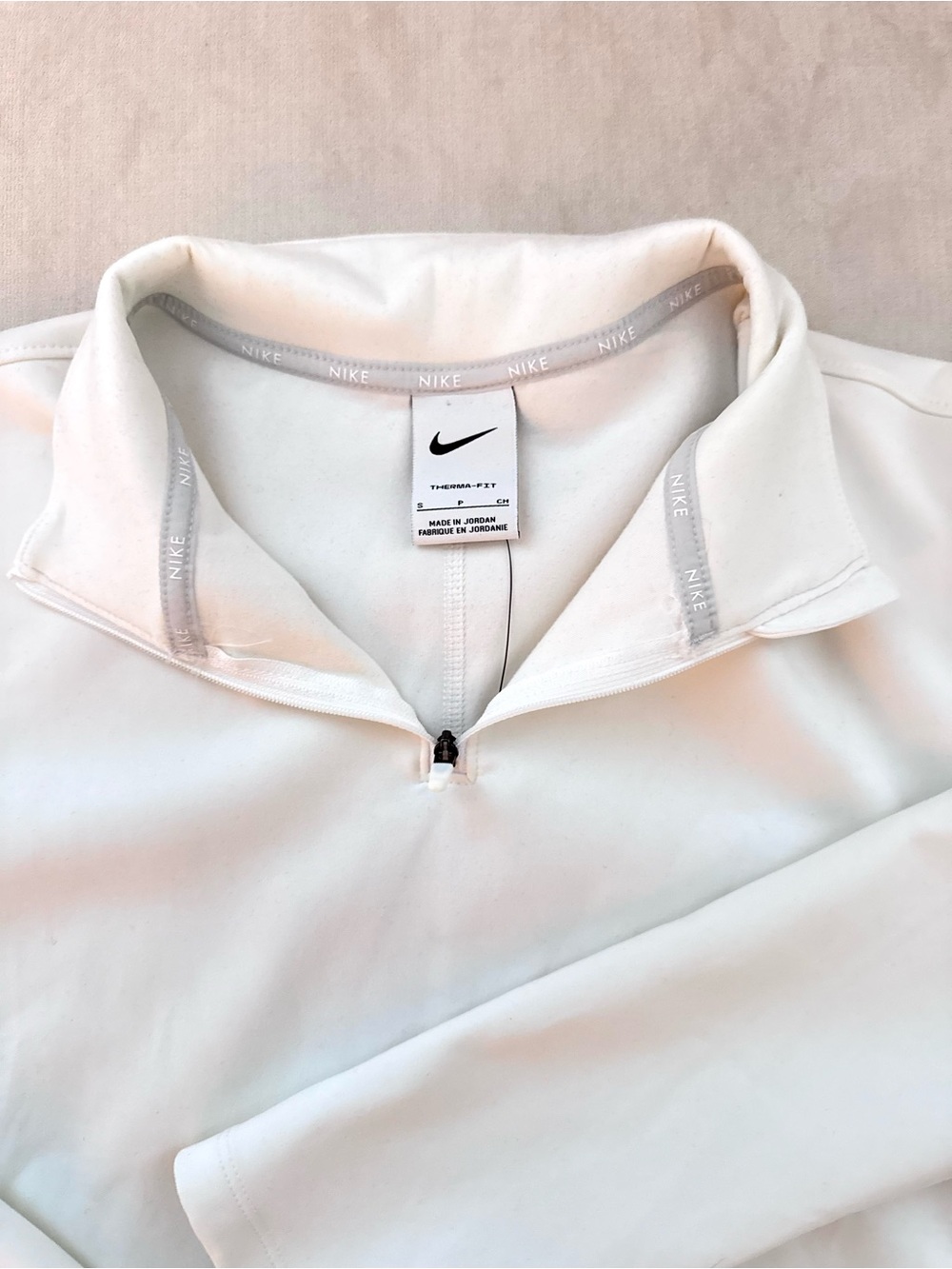Nike Women’s White Half-Zip Mock Neck Pullover Sweater - Picture 5 of 6